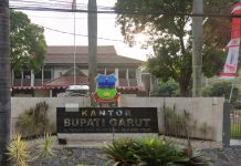 Keputusan Bupati Garut tentang Pembentukan Tim Teknis Daerah Program Perencanaan dan Penganggaran Terintegrasi Kesehatan Reproduksi Tingkat Kabupaten