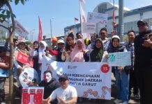 Defile Pasukan dan Karnaval Memperingati HUT RI Ke-79