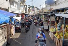 Kajian Pemberdayaan dan Penataan Pedagang Kaki Lima di Kecamatan Garut Kota Kabupaten Garut Tahun 2021